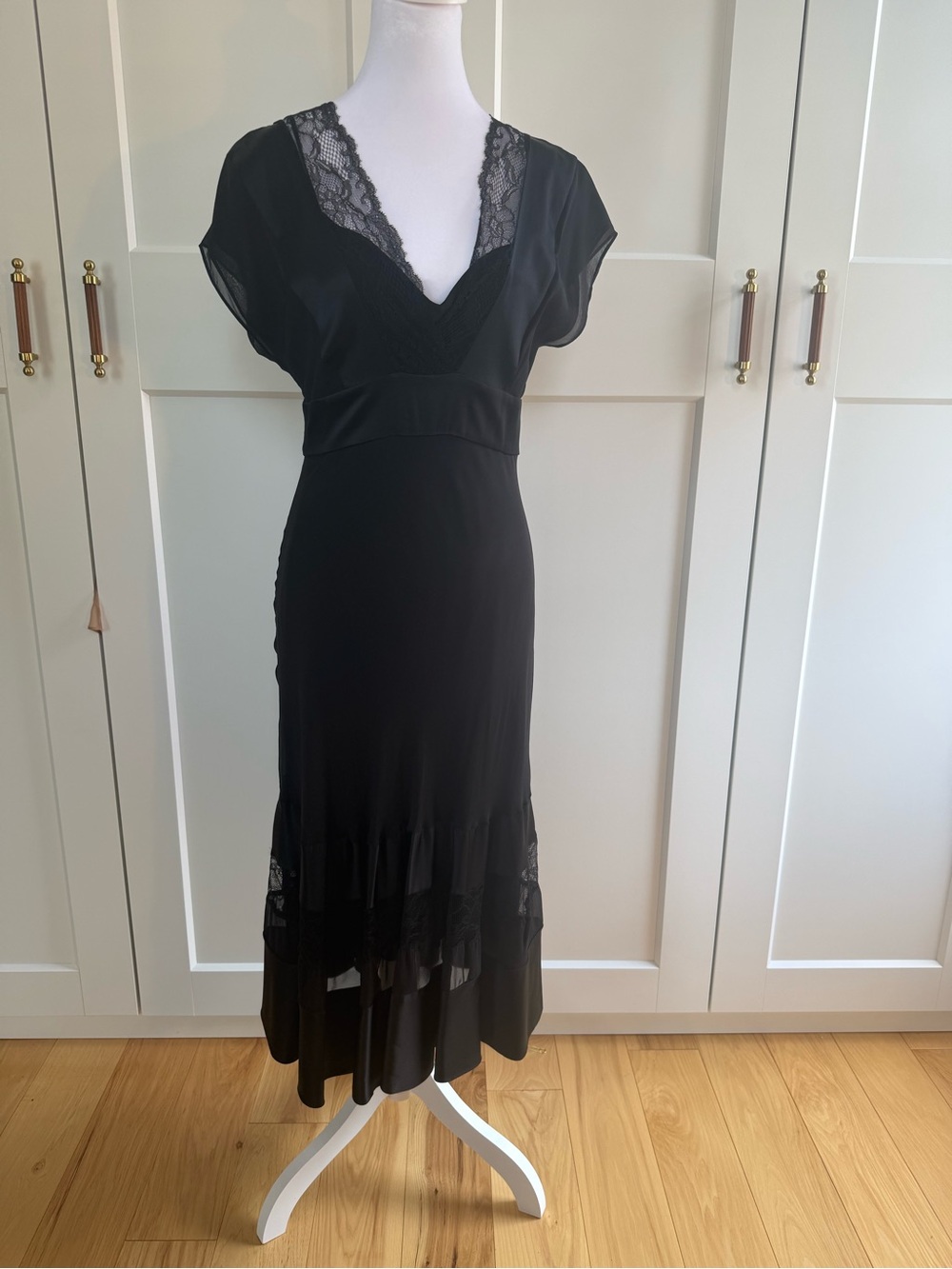 Diane Von Furstenberg Black Midi Dress with Lace Trim - Picture 7 of 12